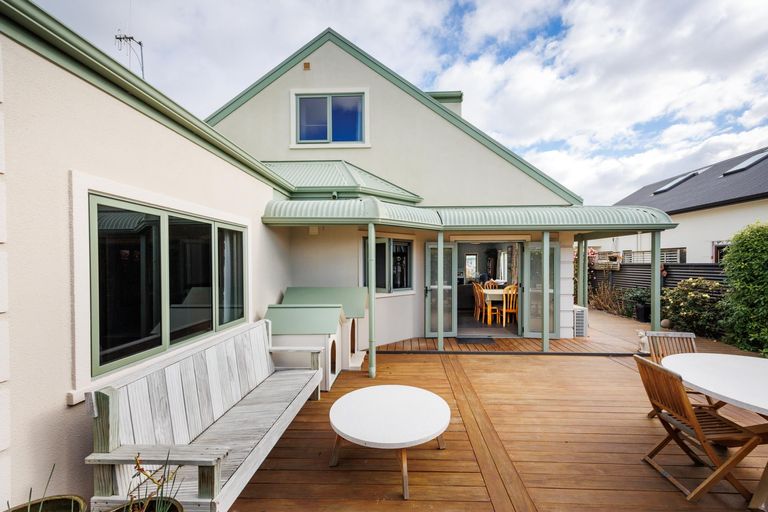 Photo of property in 25 Pirie Street, Palmerston North, 4410