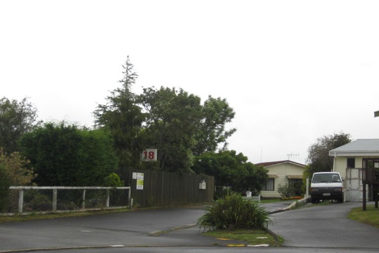 Photo of property in 8 Commins Road, Onerahi, Whangarei, 0110