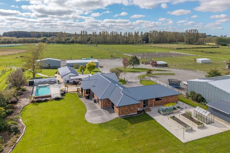 Photo of property in 60 Hollands Road, Tinwald, Ashburton, 7771