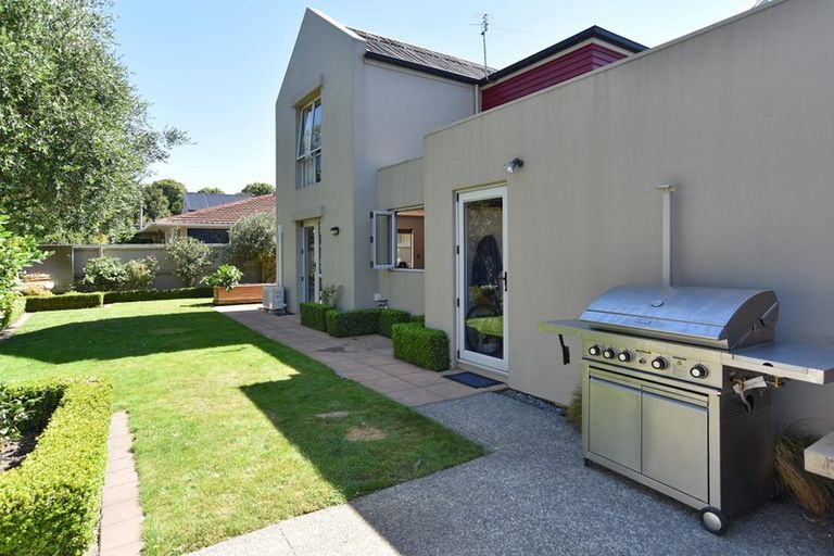 Photo of property in 42 Saint James Avenue, Papanui, Christchurch, 8053