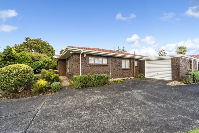Photo of property in 21 Matuhi Rise, Henderson, Auckland, 0612