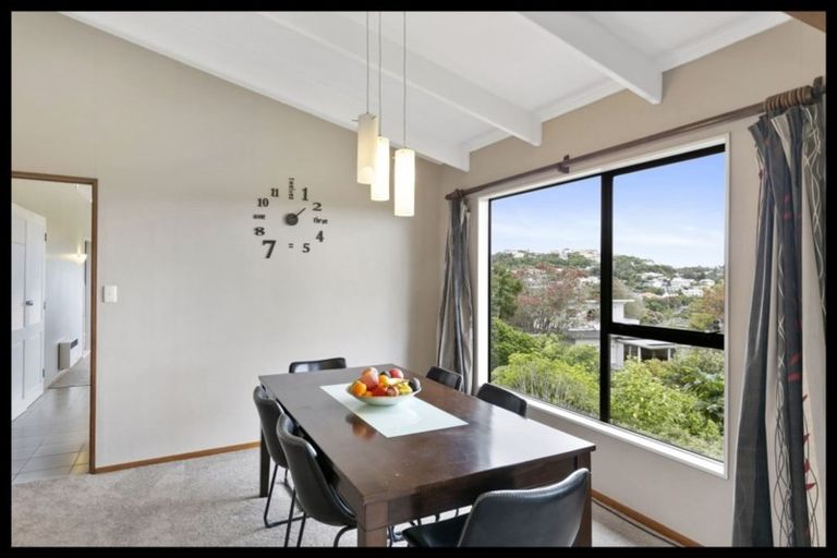 Photo of property in 37 Baroda Street, Khandallah, Wellington, 6035