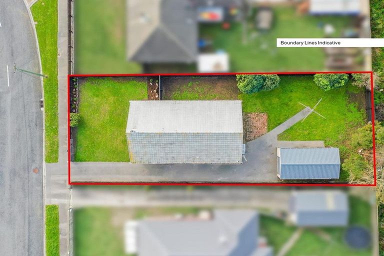 Photo of property in 102 Carisbrooke Street, Aranui, Christchurch, 8061