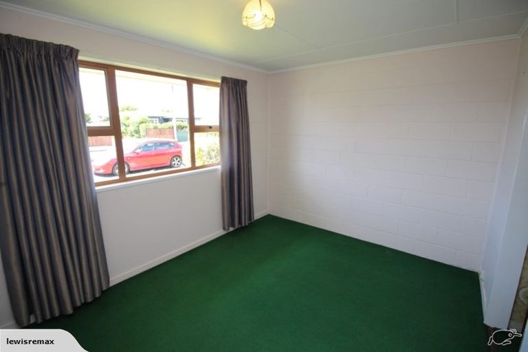 Photo of property in 136b High Street, Bulls, 4818