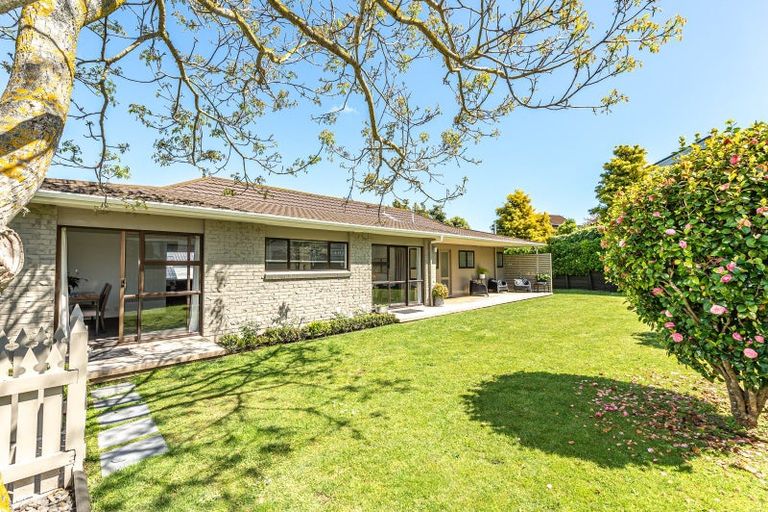 Photo of property in 5 Linda Place, Saint Johns Hill, Whanganui, 4501