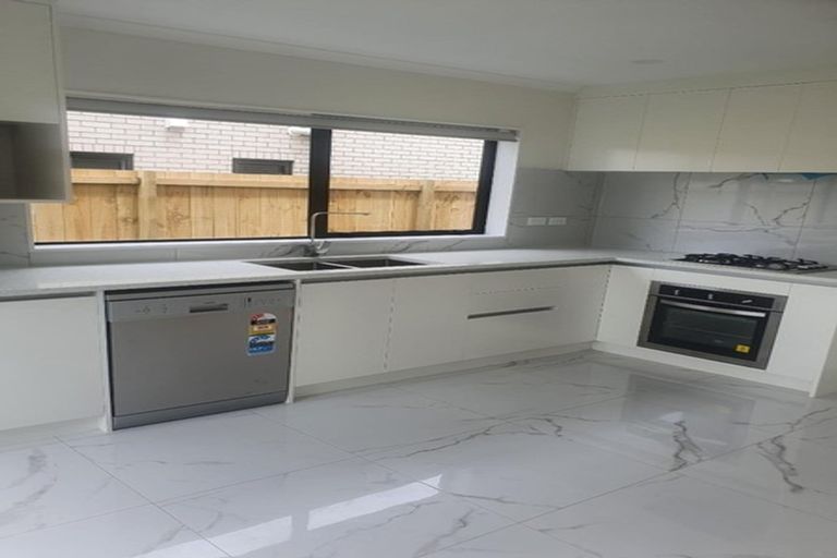 Photo of property in 55c Rosehill Drive, Rosehill, Papakura, 2113