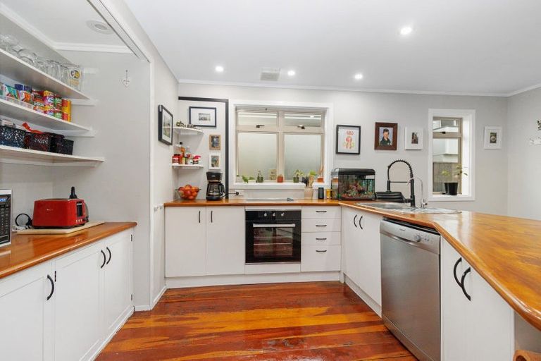 Photo of property in 841 Heaphy Terrace, Claudelands, Hamilton, 3214