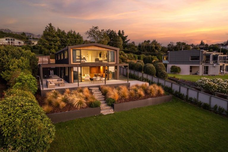 Photo of property in 513 Peninsula Road, Kelvin Heights, Queenstown, 9300