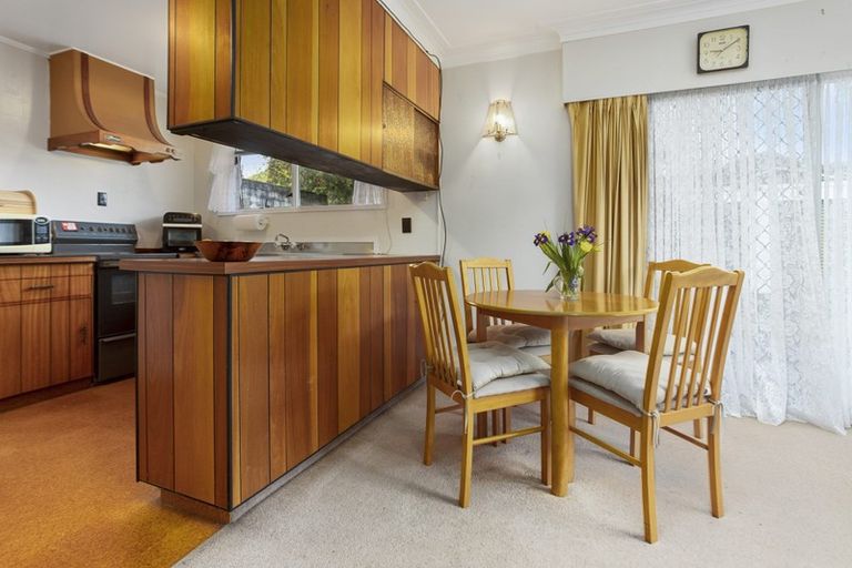 Photo of property in 2/84 Coronation Road, Mangere Bridge, Auckland, 2022