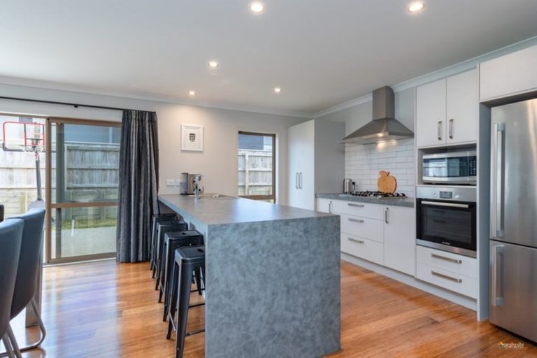 Photo of property in 103 Riverstone Drive, Riverstone Terraces, Upper Hutt, 5018