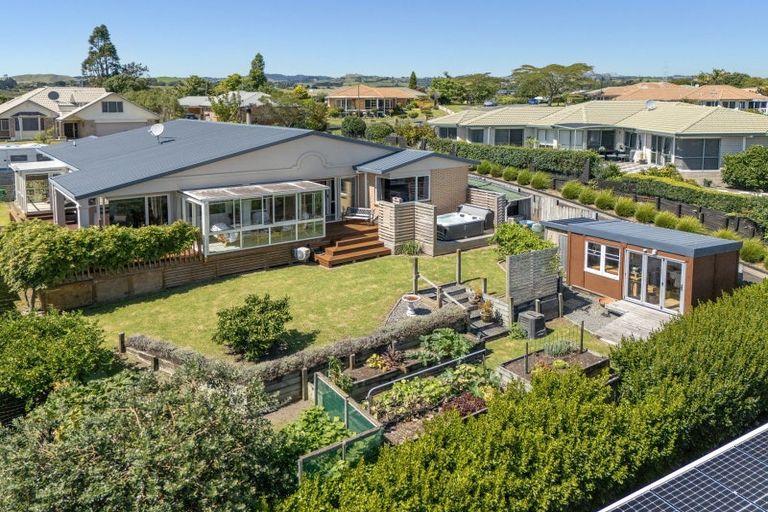 Photo of property in 15 Diamond Head, Hairini, Tauranga, 3112