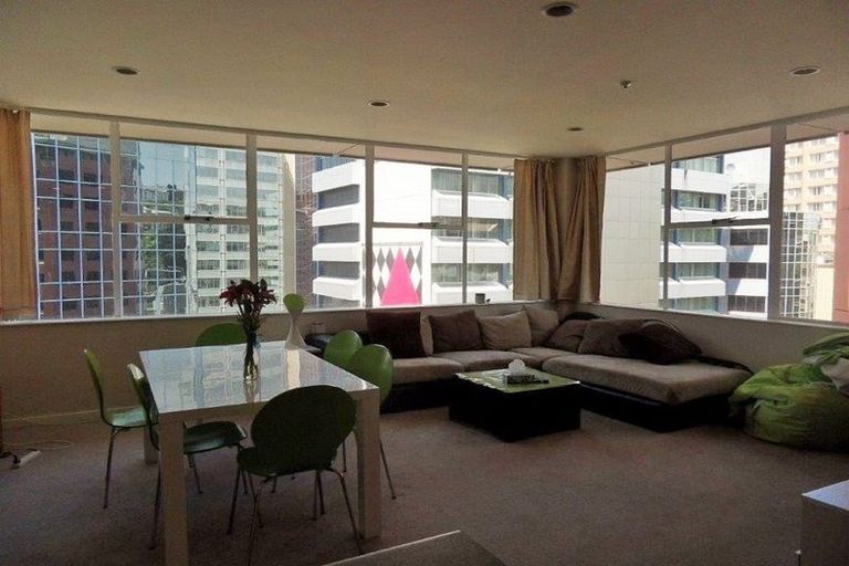 Photo of property in Terrace Tower Apartments, 8b/126 The Terrace, Wellington Central, Wellington, 6011