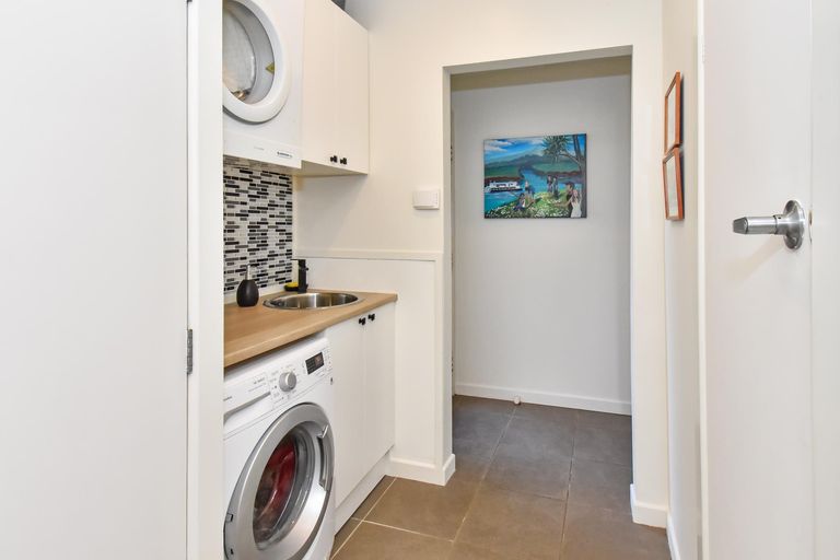 Photo of property in 55 Landscape Road, Papatoetoe, Auckland, 2025