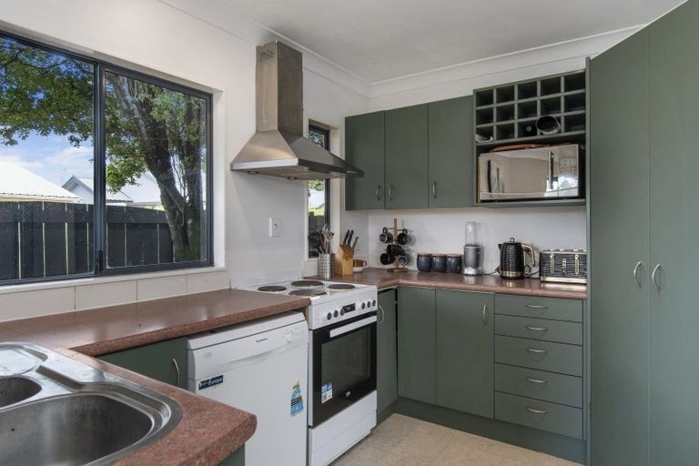 Photo of property in 63 Solomon Street, Brookfield, Tauranga, 3110