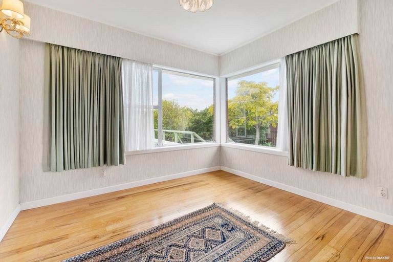 Photo of property in 4 The Anchorage, Sunnyhills, Auckland, 2010