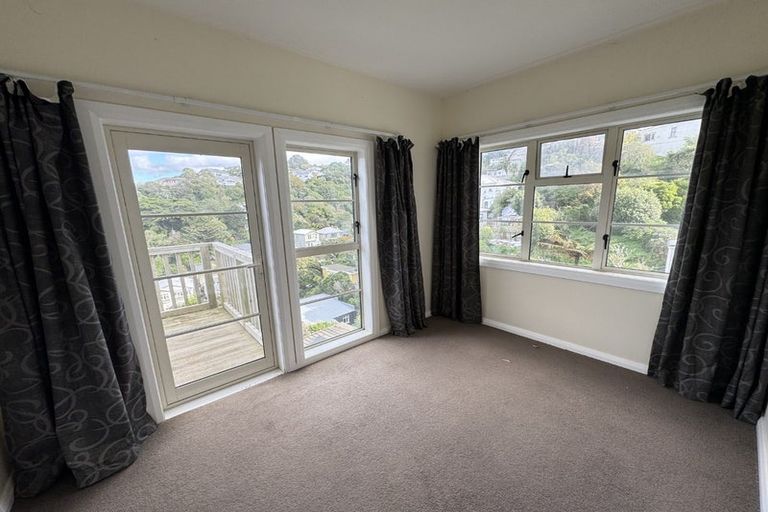 Photo of property in 17 Plunket Street, Kelburn, Wellington, 6012