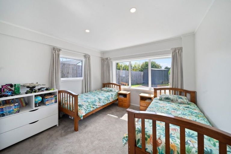 Photo of property in 8 Lorna Place, Brookfield, Tauranga, 3110