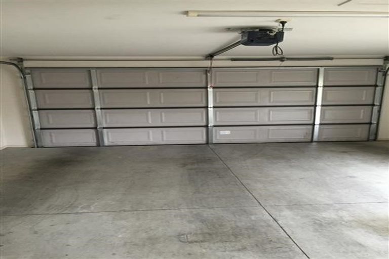 Photo of property in 20a Waione Avenue, Te Atatu Peninsula, Auckland, 0610