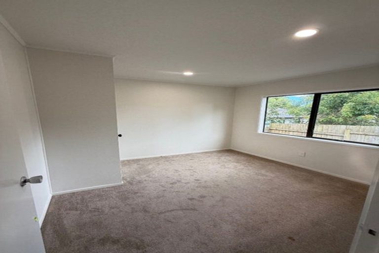 Photo of property in 19 Luanda Drive, Ranui, Auckland, 0612