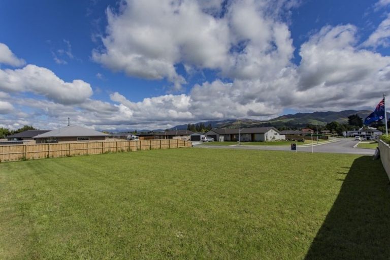 Photo of property in 9 Ruru Place, Oxford, 7430