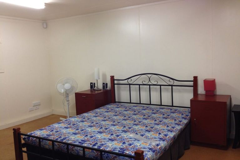 Photo of property in 26 Line Road, Glen Innes, Auckland, 1072