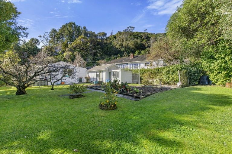 Photo of property in 62 Norton Park Avenue, Fairfield, Lower Hutt, 5011