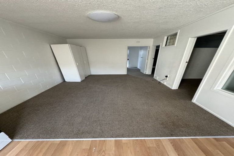 Photo of property in 4/3 Tralee Place, Hillcrest, Hamilton, 3216