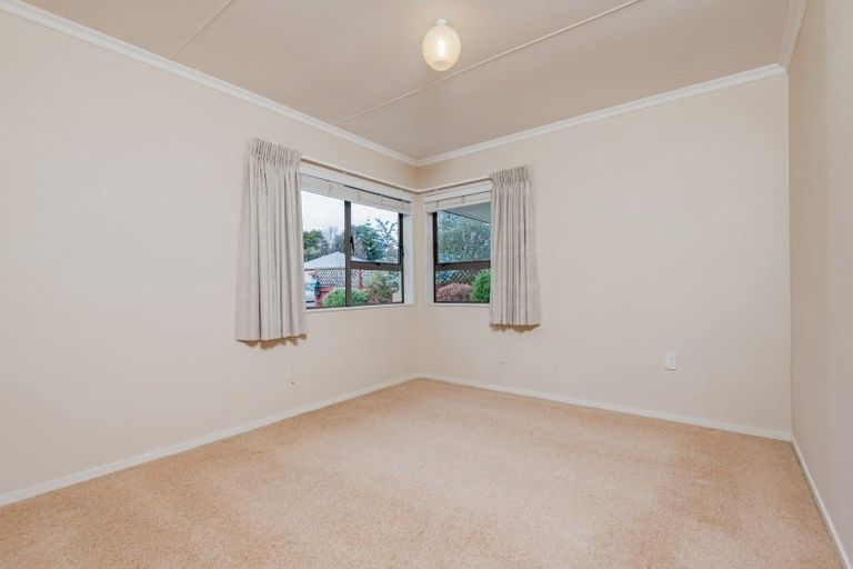 Photo of property in 4 Colombo Street, Hokowhitu, Palmerston North, 4410