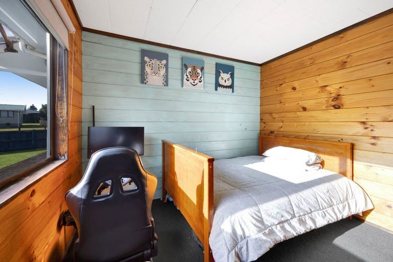 Photo of property in 23 Pohutukawa Drive, Opunake, 4616