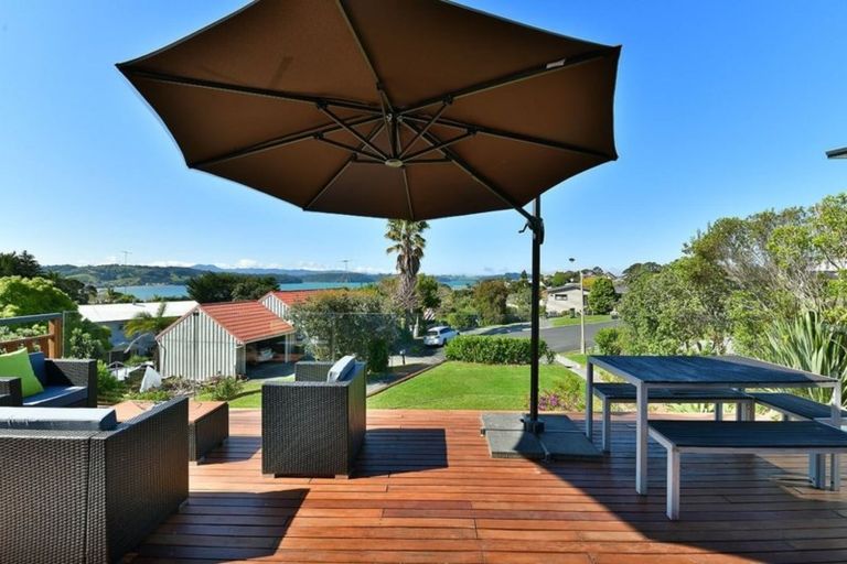 Photo of property in 1 Inca Place, Snells Beach, 0920