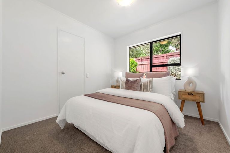 Photo of property in 1/48 Highland Park Drive, Highland Park, Auckland, 2010