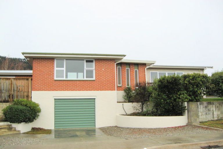 Photo of property in 12 Newcastle Street, Clyde, 9330