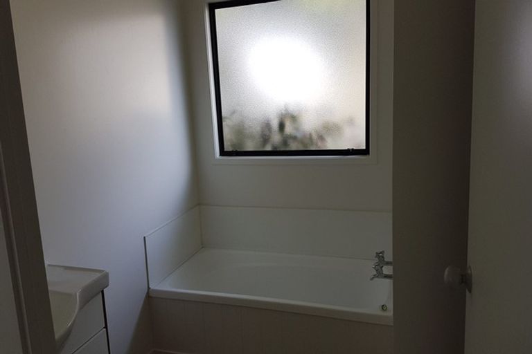 Photo of property in 49a Garland Drive, St Andrews, Hamilton, 3200