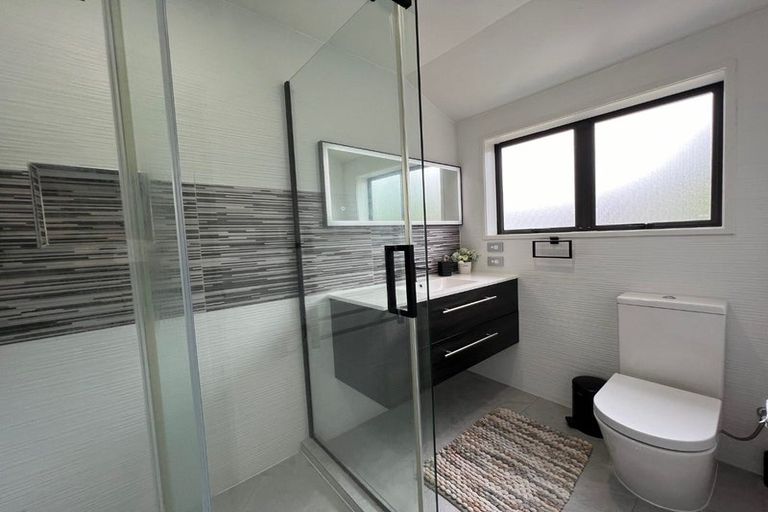 Photo of property in 5a Lloyd Avenue, Papatoetoe, Auckland, 2025