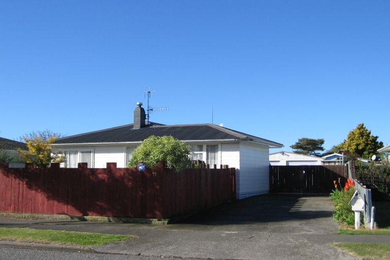 Photo of property in 18 Neal Crescent, Onekawa, Napier, 4110