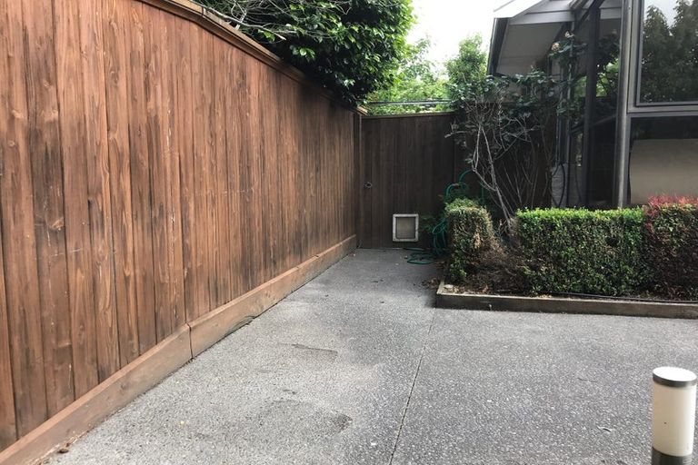 Photo of property in 39 Woodbury Street, Avonhead, Christchurch, 8042