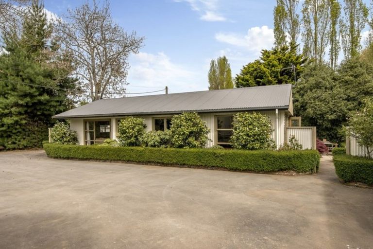 Photo of property in 363 Hasketts Road, Yaldhurst, Christchurch, 7676