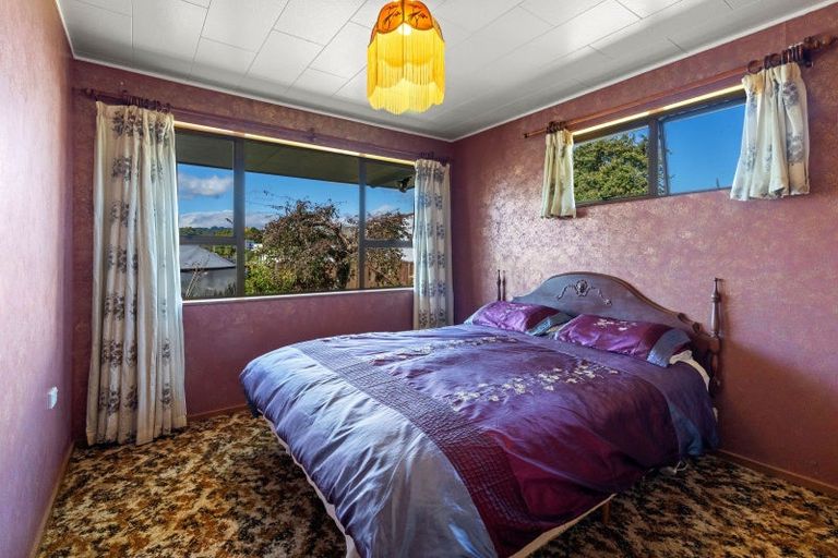 Photo of property in 76 Highbury Drive, Levin, 5510