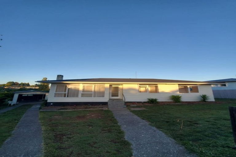 Photo of property in 15 Whiteman Road, Kawakawa, 0210