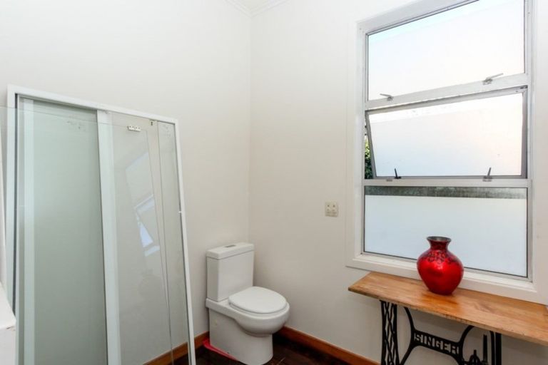 Photo of property in 6 Mouatt Street, Waitara, 4320