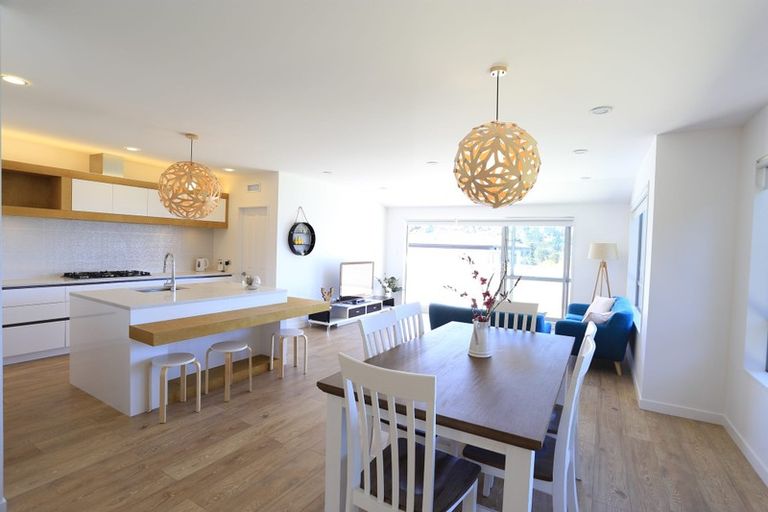 Photo of property in 104 Fairview Avenue, Fairview Heights, Auckland, 0632