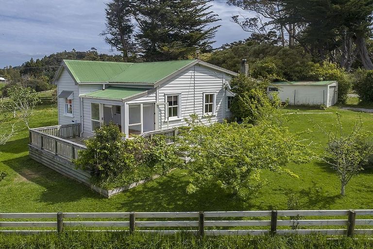 Photo of property in 11 Pinchgut Road, Kaukapakapa, 0873