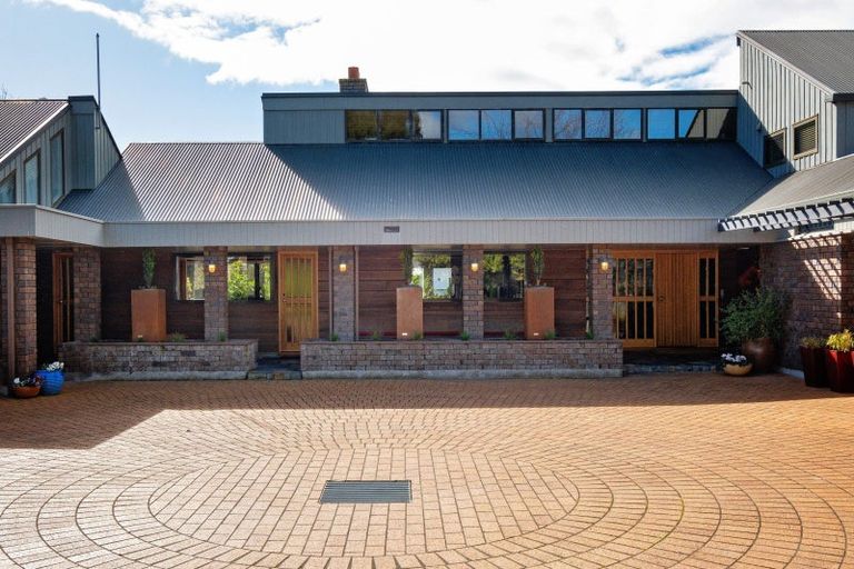 Photo of property in 3 Ross Place, Greenmeadows, Napier, 4112