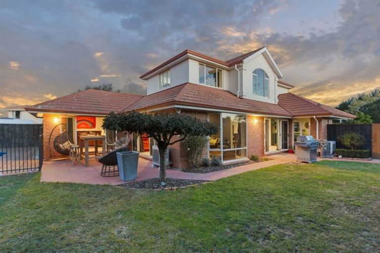 Photo of property in 39 Broadhaven Avenue, Parklands, Christchurch, 8083