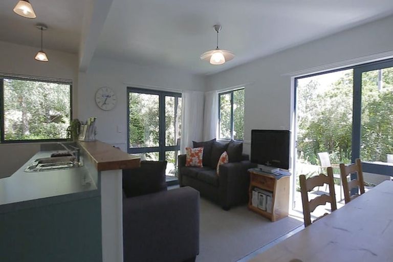 Photo of property in Atholwood Luxury Accommodation, 118 Bronte Road East, Bronte, Upper Moutere, 7173