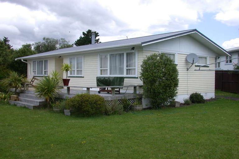 Photo of property in 99 Ennis Avenue, Pakuranga Heights, Auckland, 2010