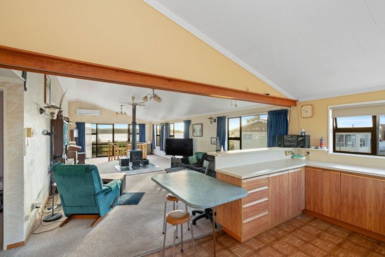 Photo of property in 21 Hartley Street, Foxton Beach, Foxton, 4815