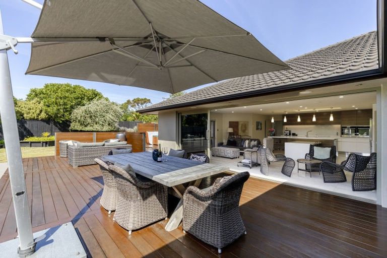 Photo of property in 55 Shelter Grove, Frankleigh Park, New Plymouth, 4310