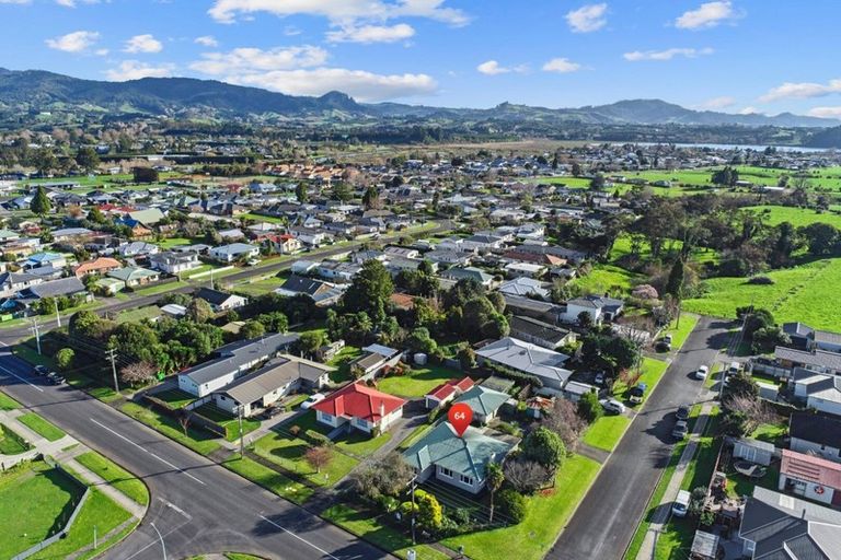 Photo of property in 64 Beach Road, Katikati, 3129