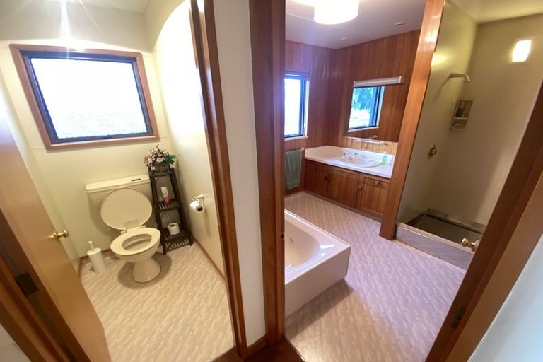 Photo of property in 10 Brownlee Drive, Moana, 7872